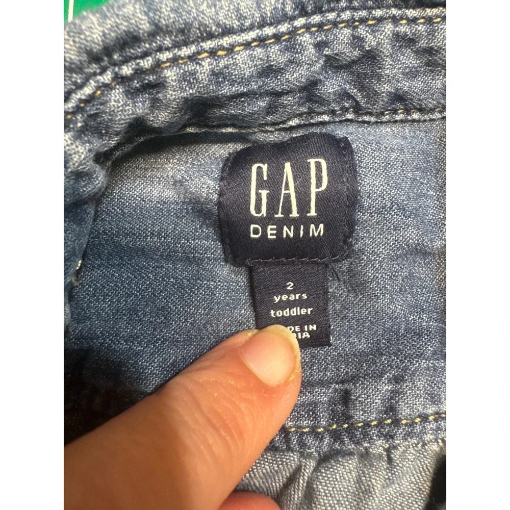 Gap Denim Toddler 2T Long Sleeve Blue Chambray Snap Button Down Shirt